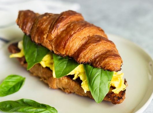 Croissant-breakfast